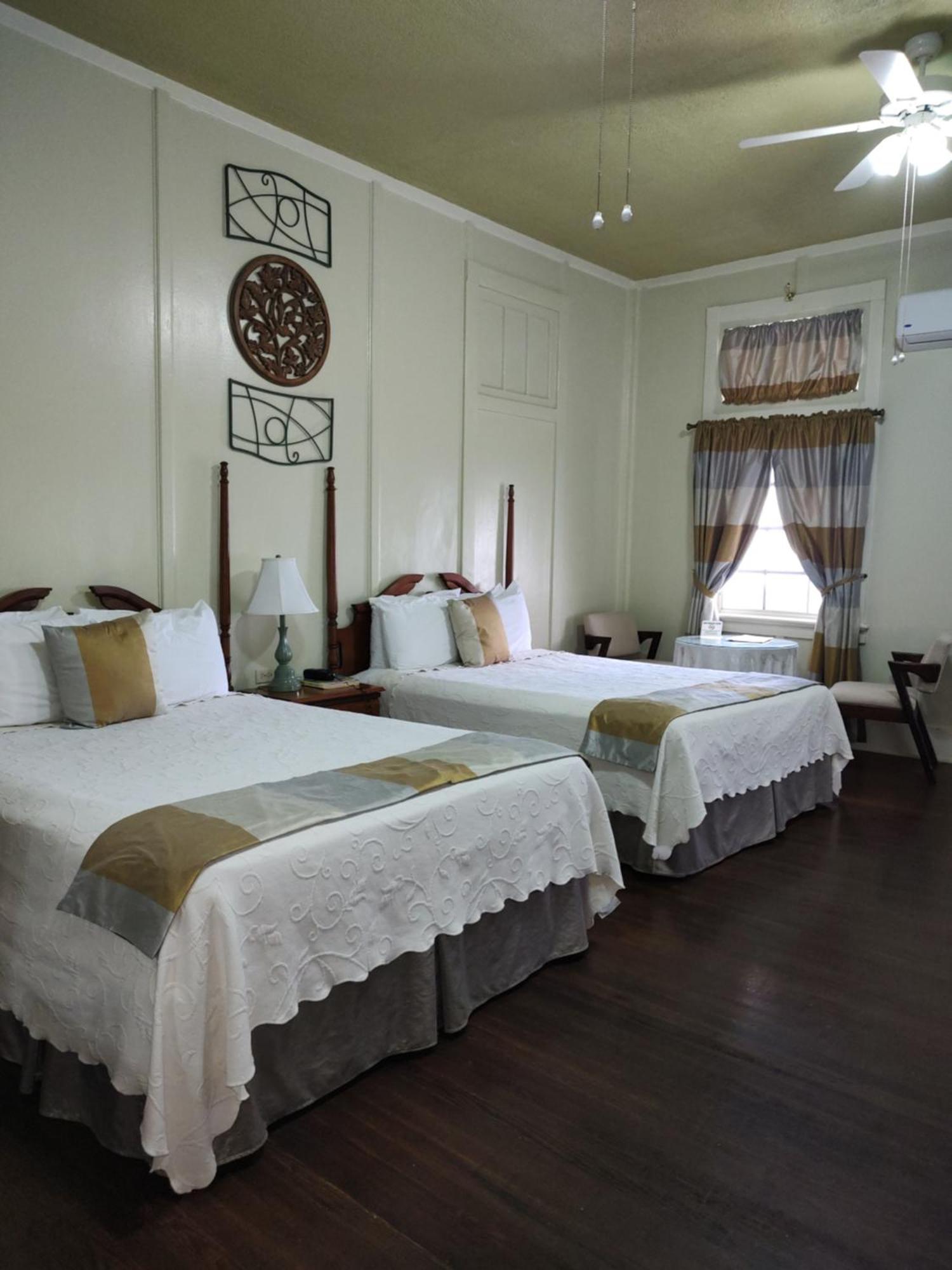 The Great House Inn Белиз-Сити Экстерьер фото
