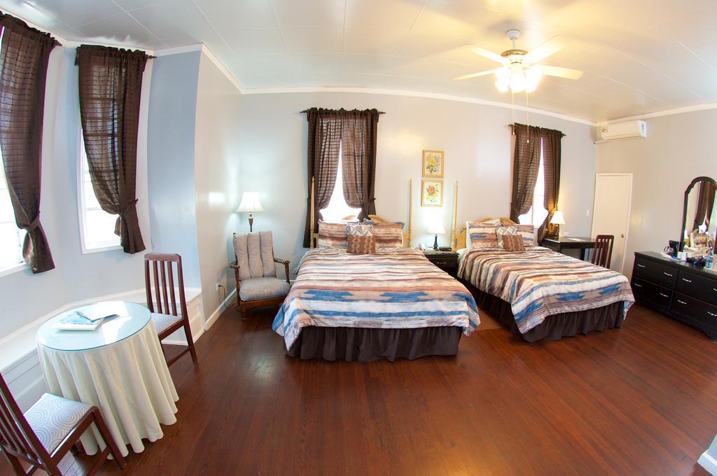 The Great House Inn Белиз-Сити Экстерьер фото